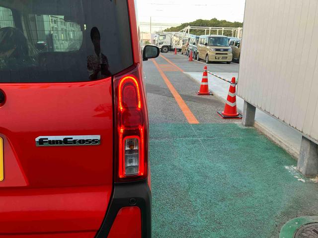 タントファンクロス（沖縄県）の中古車