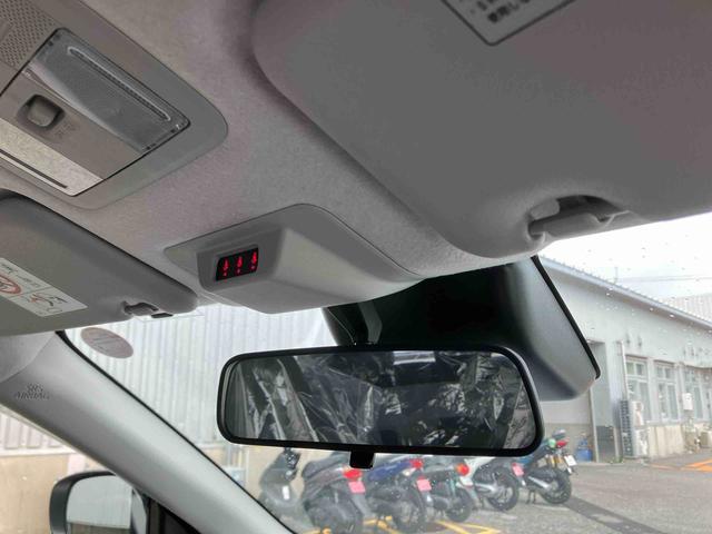 ロッキープレミアムＧ　ＨＥＶ（沖縄県）の中古車