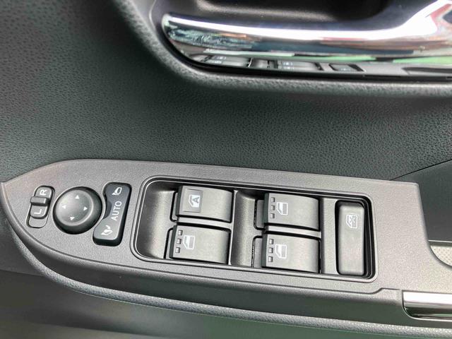 タントカスタムＸ（沖縄県）の中古車