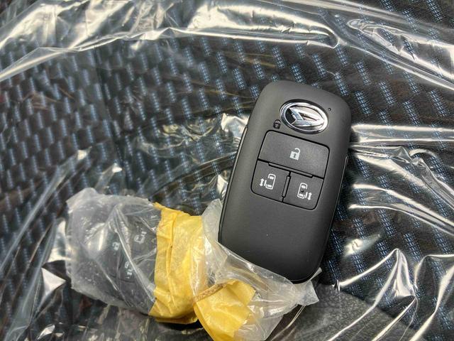 タントカスタムＸ（沖縄県）の中古車