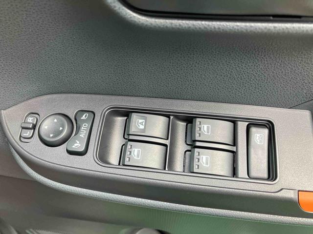 タントファンクロス（沖縄県）の中古車