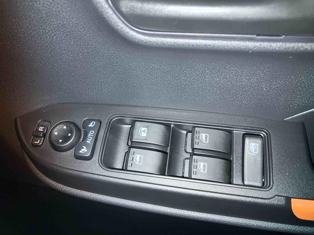 タントファンクロス（沖縄県）の中古車