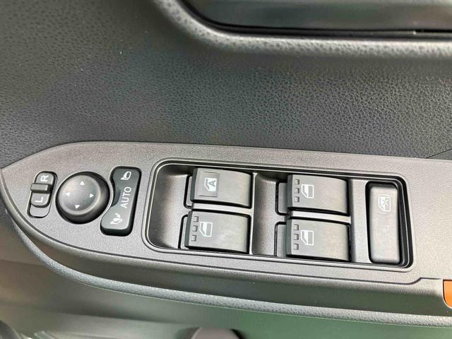 タントファンクロス（沖縄県）の中古車