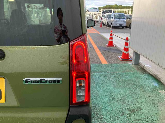 タントファンクロスターボ（沖縄県）の中古車