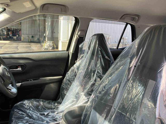 ロッキープレミアムＧ　ＨＥＶ（沖縄県）の中古車