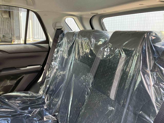 ロッキープレミアムＧ　ＨＥＶ（沖縄県）の中古車