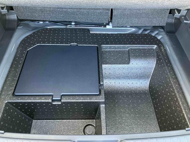 ロッキープレミアムＧ　ＨＥＶ（沖縄県）の中古車