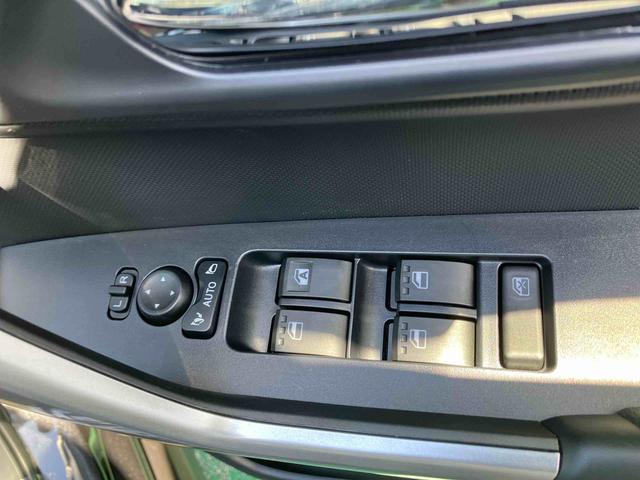 ロッキープレミアムＧ　ＨＥＶ（沖縄県）の中古車