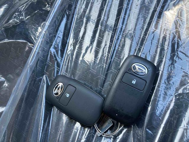 ロッキープレミアムＧ　ＨＥＶ（沖縄県）の中古車