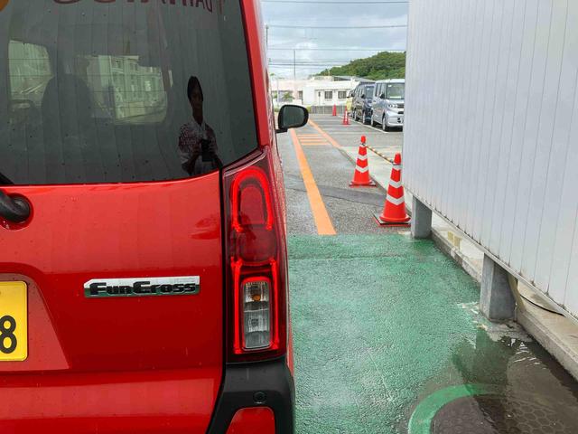 タントファンクロス（沖縄県）の中古車