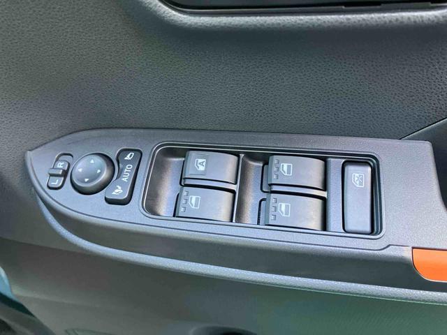 タントファンクロスターボ（沖縄県）の中古車