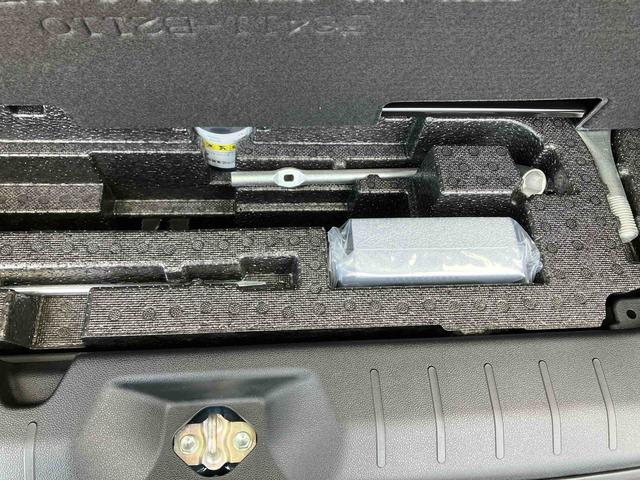 タントX(沖縄県)の中古車