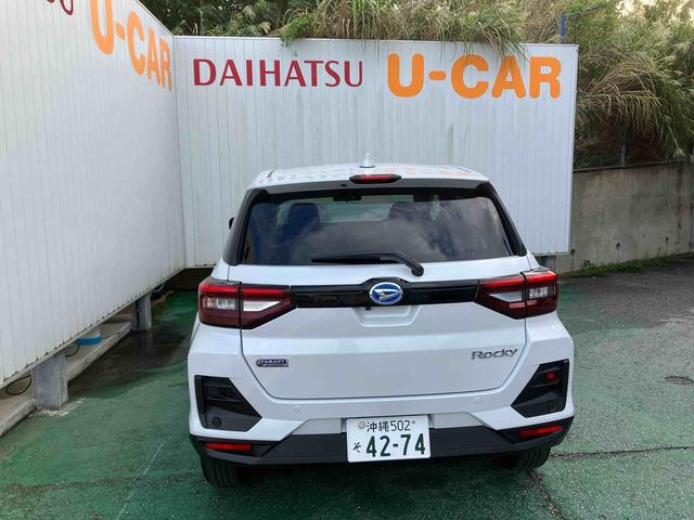 ロッキープレミアムG HEV(沖縄県)の中古車