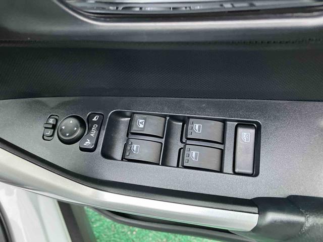 ロッキープレミアムG HEV(沖縄県)の中古車