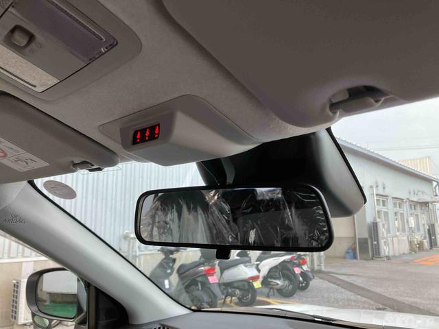 ロッキープレミアムG HEV(沖縄県)の中古車