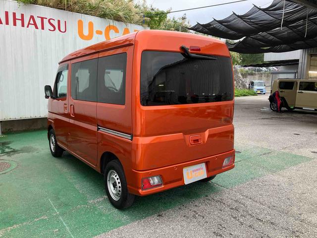 ハイゼットカーゴＤＸマニュアルエアコン　ラジオ　衝突回避支援システム　コーナーセンサー　キーレス　スライドドア（沖縄県）の中古車