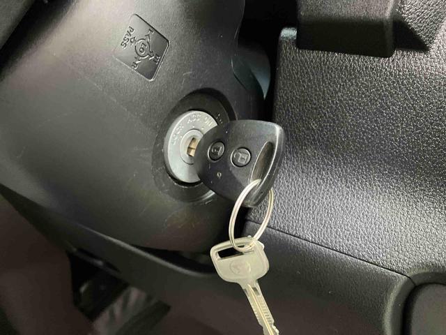 ハイゼットカーゴＤＸマニュアルエアコン　ラジオ　衝突回避支援システム　コーナーセンサー　キーレス　スライドドア（沖縄県）の中古車