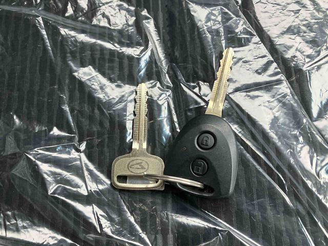 ハイゼットカーゴＤＸマニュアルエアコン　ラジオ　衝突回避支援システム　コーナーセンサー　キーレス　スライドドア（沖縄県）の中古車