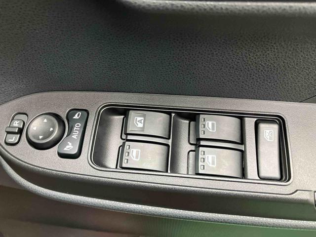 タントカスタムＸ（沖縄県）の中古車