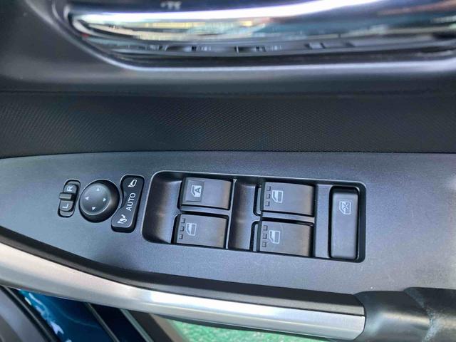 ロッキープレミアムＧ　ＨＥＶオートエアコン　衝突回避支援システム　コーナーセンサー　キーフリーシステム　プッシュボタンスタート　ＬＥＤヘッドランプ（沖縄県）の中古車