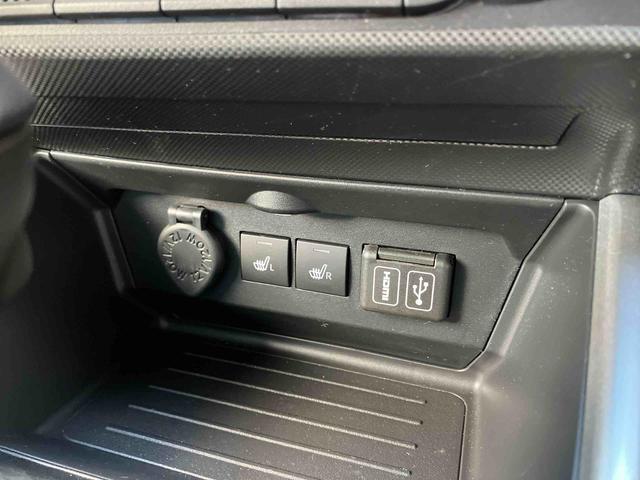 ロッキープレミアムＧ　ＨＥＶオートエアコン　衝突回避支援システム　コーナーセンサー　キーフリーシステム　プッシュボタンスタート　ＬＥＤヘッドランプ（沖縄県）の中古車