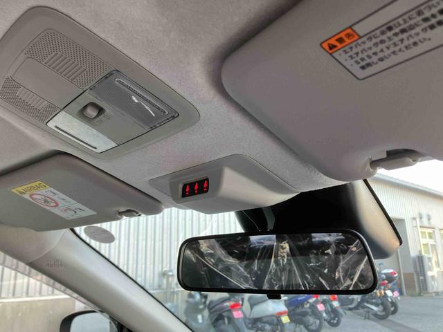 ロッキープレミアムＧ　ＨＥＶオートエアコン　衝突回避支援システム　コーナーセンサー　キーフリーシステム　プッシュボタンスタート　ＬＥＤヘッドランプ（沖縄県）の中古車