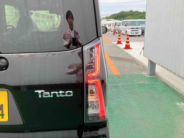タントカスタムＲＳオートエアコン　９インチディスプレイオーディオ　衝突回避支援システム　コーナーセンサー　電動パーキングブレーキ　パノラマモニター（沖縄県）の中古車