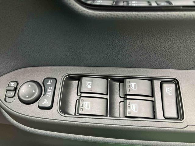 タントカスタムＲＳオートエアコン　９インチディスプレイオーディオ　衝突回避支援システム　コーナーセンサー　電動パーキングブレーキ　パノラマモニター（沖縄県）の中古車