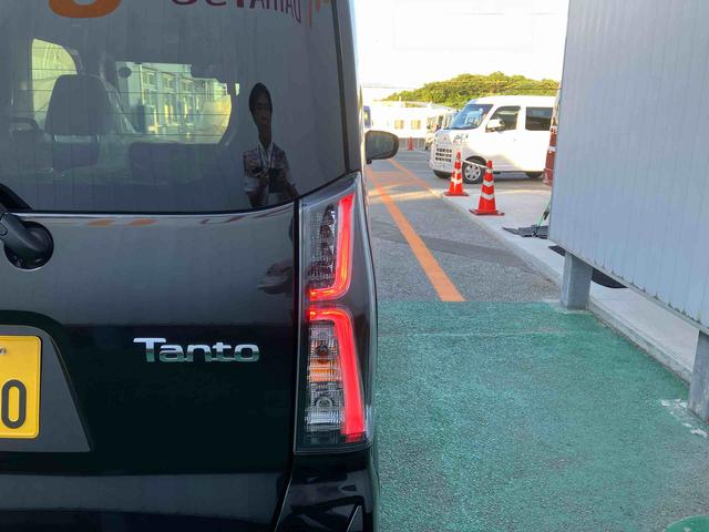 タントカスタムＸ（沖縄県）の中古車