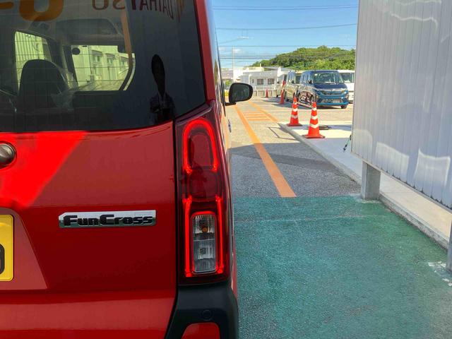 タントファンクロス（沖縄県）の中古車