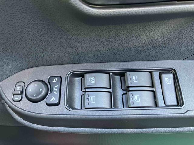 タントファンクロス（沖縄県）の中古車