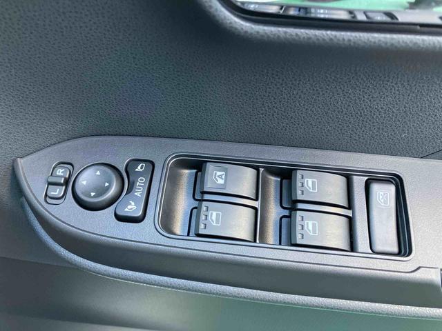 タントカスタムＸ（沖縄県）の中古車