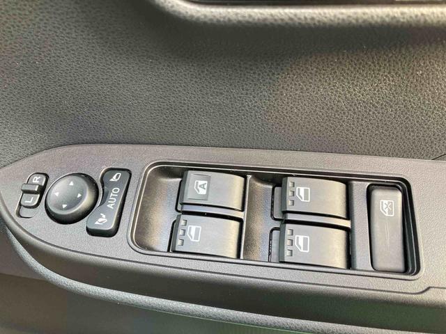 タントファンクロス(沖縄県)の中古車