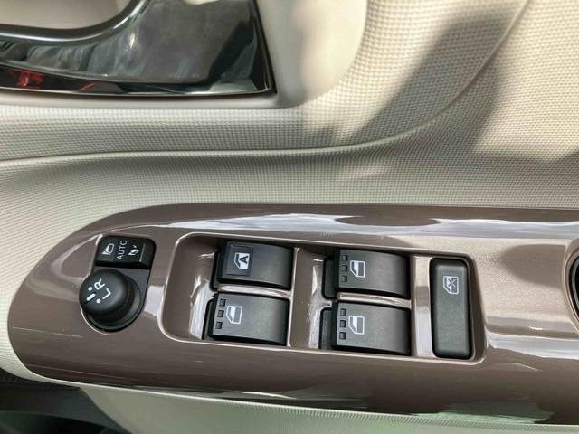 ムーヴキャンバスＧメイクアップＶＳ　ＳＡIII（沖縄県）の中古車