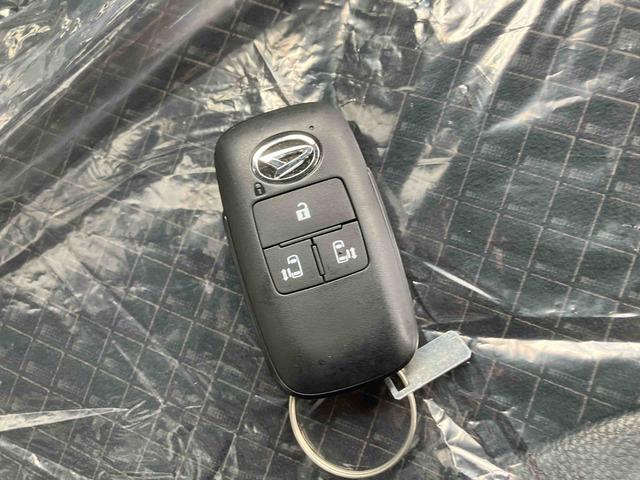 タントカスタムＸ（沖縄県）の中古車