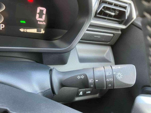 ロッキープレミアムＧ　ＨＥＶ（沖縄県）の中古車