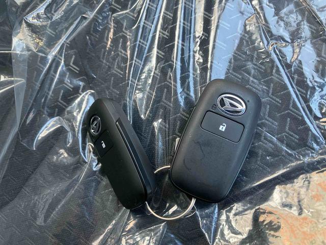 ロッキープレミアムＧ　ＨＥＶ（沖縄県）の中古車