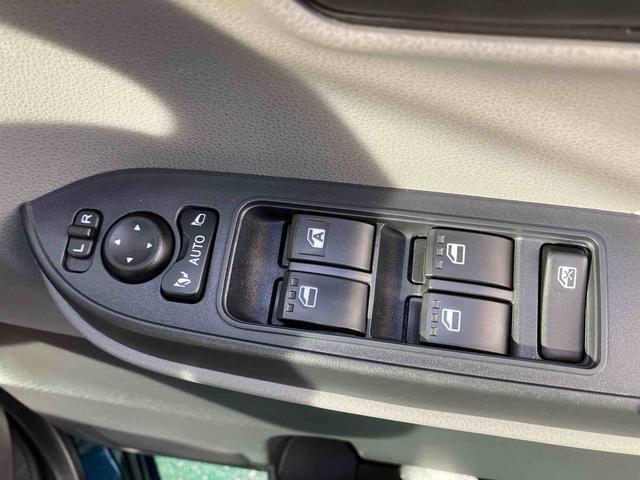 タントX(沖縄県)の中古車