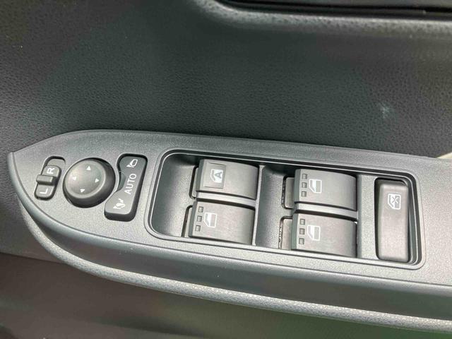タントXリミテッド(沖縄県)の中古車
