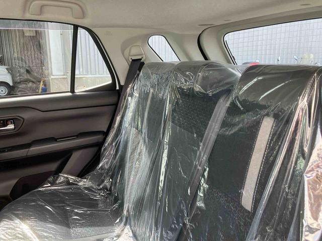 ロッキープレミアムＧ　ＨＥＶ（沖縄県）の中古車