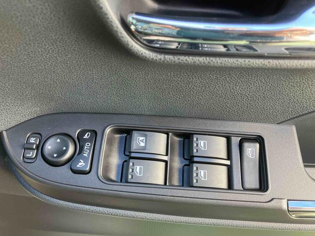 タントカスタムＸリミテッド（沖縄県）の中古車
