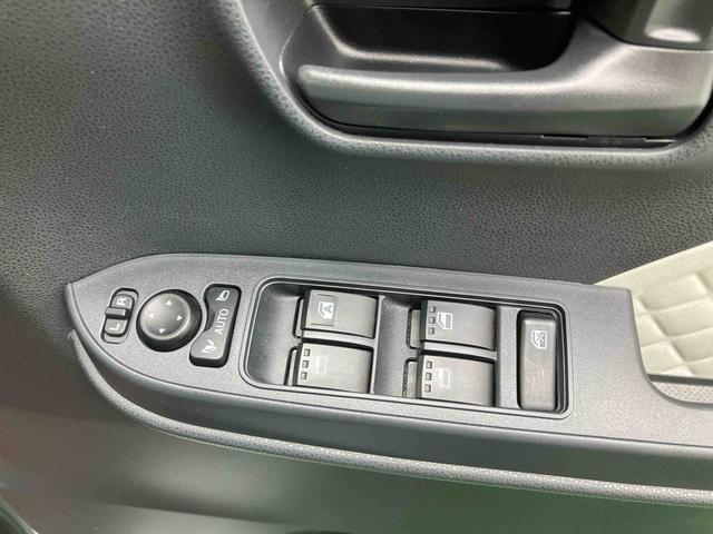 タントX(沖縄県)の中古車