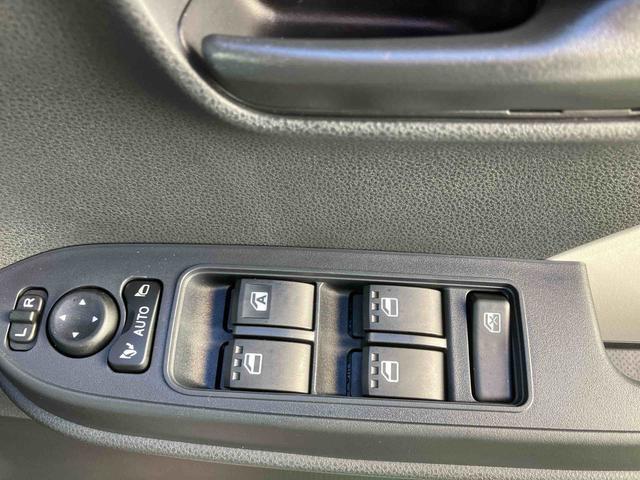 タントＸリミテッド（沖縄県）の中古車