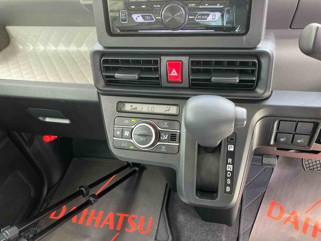 タントX(沖縄県)の中古車