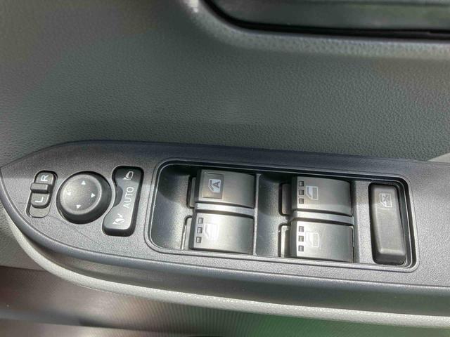 タントX(沖縄県)の中古車