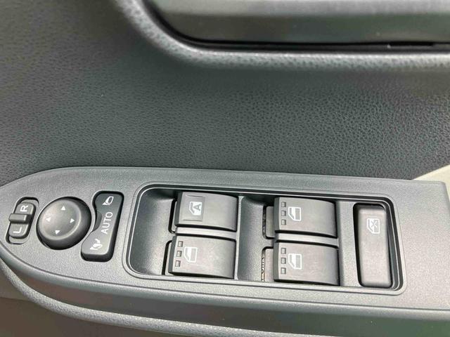 タントXリミテッド(沖縄県)の中古車