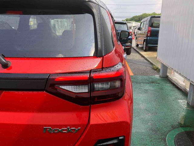 ロッキープレミアムＧ　ＨＥＶ（沖縄県）の中古車
