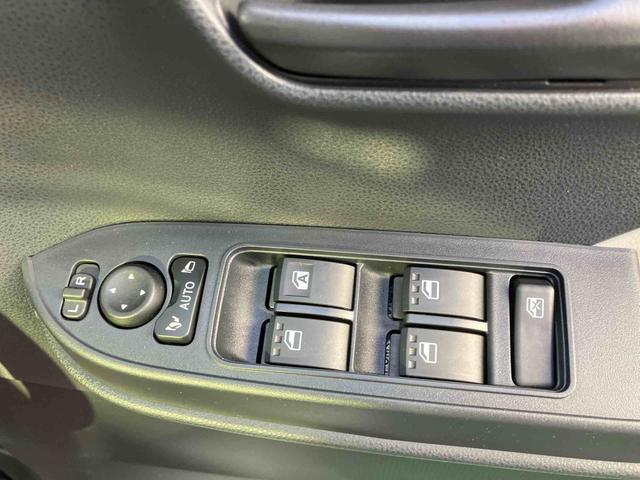 タントX(沖縄県)の中古車