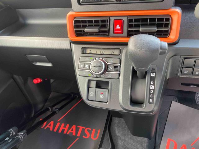 タントファンクロス（沖縄県）の中古車