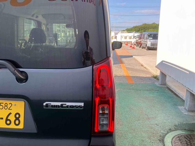 タントファンクロス（沖縄県）の中古車